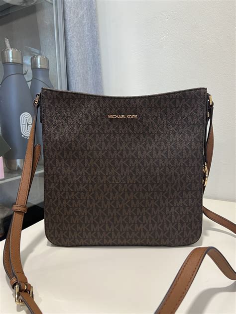 michael kors jet set travel signature large messenger bag|Michael Kors designer tote jet set.